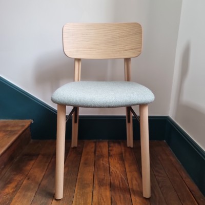 Chaise en chêne massif